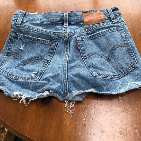 Levi's Blue Jean wedge Shorts Distressed Cut-Off Style size 26- hard to find - Picture 1 of 12